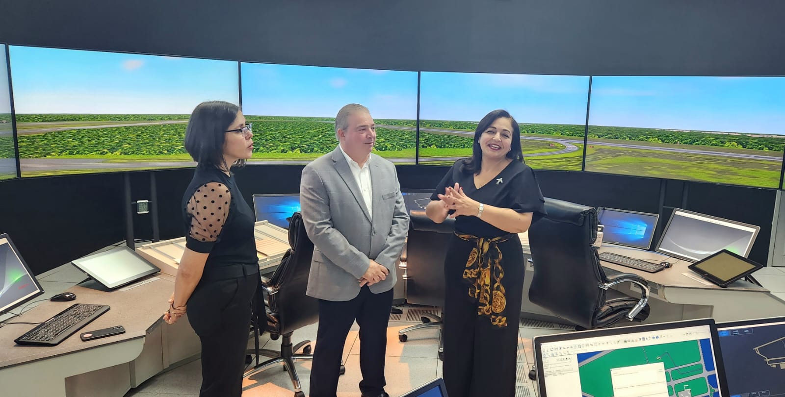 Academia del IDAC pone en servicio simulador de aeródromos para entrenamientos de inmersión total