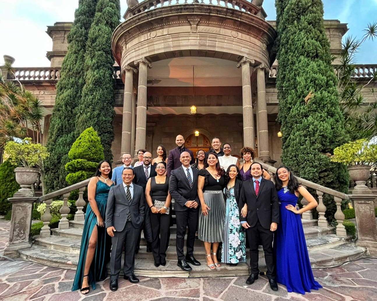 Adompretur felicita a periodistas y proyectos dominicanos nominados a «Premio Pasaporte Abierto 2023»