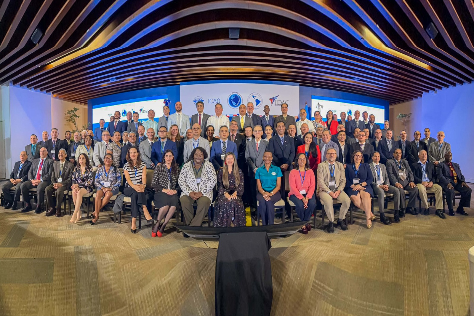 Líderes de la aviación civil definen pautas para mejorar navegación aérea y afianzar desarrollo con seguridad