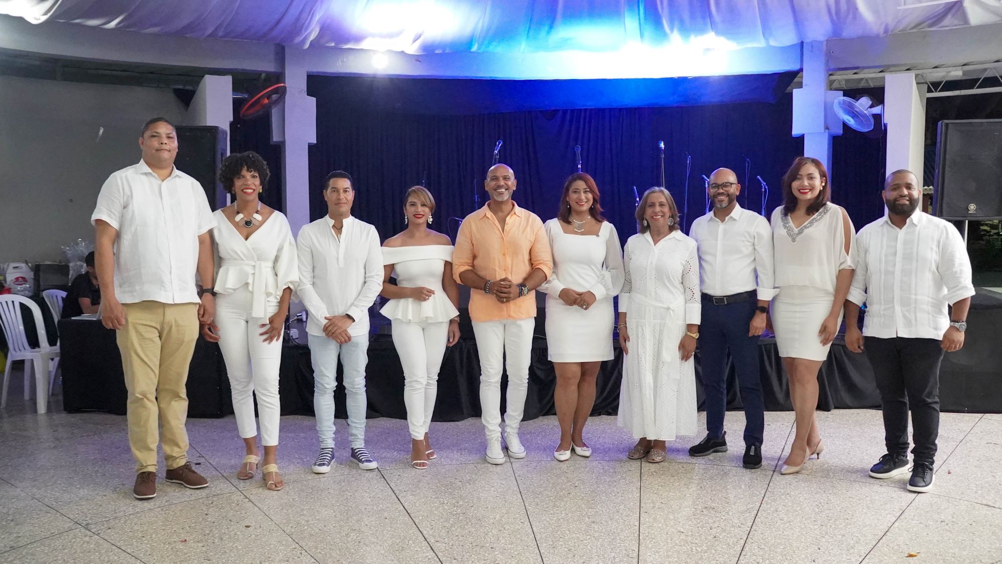 Adompretur celebra la llegada del 2024 junto a su membresía