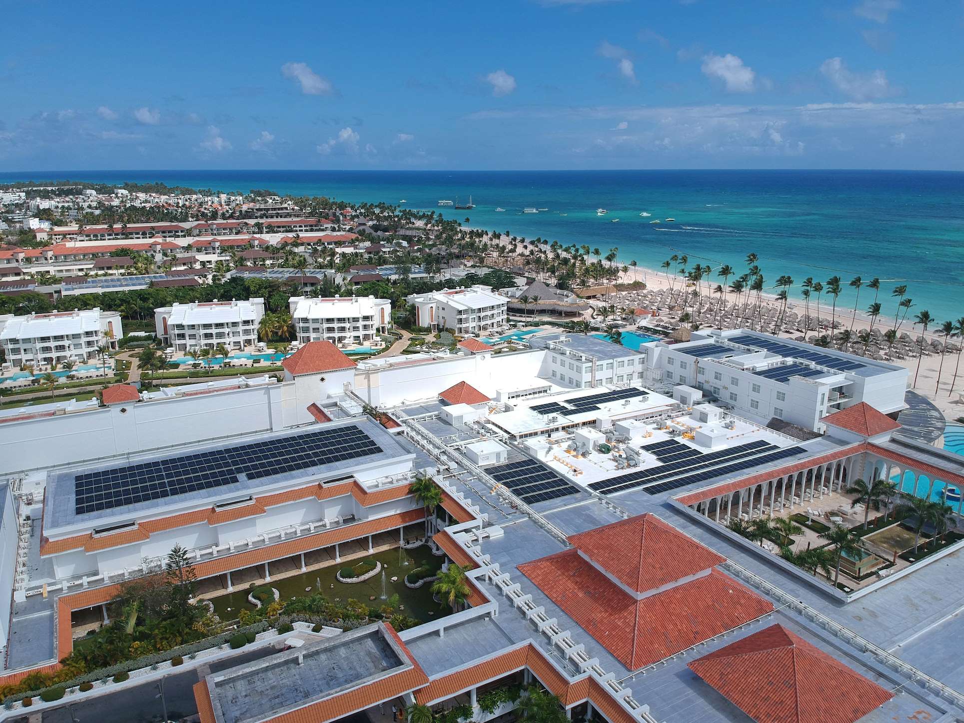 Meliá Hotels International y CEPM inauguran un parque solar, reafirmando su compromiso con las cero emisiones