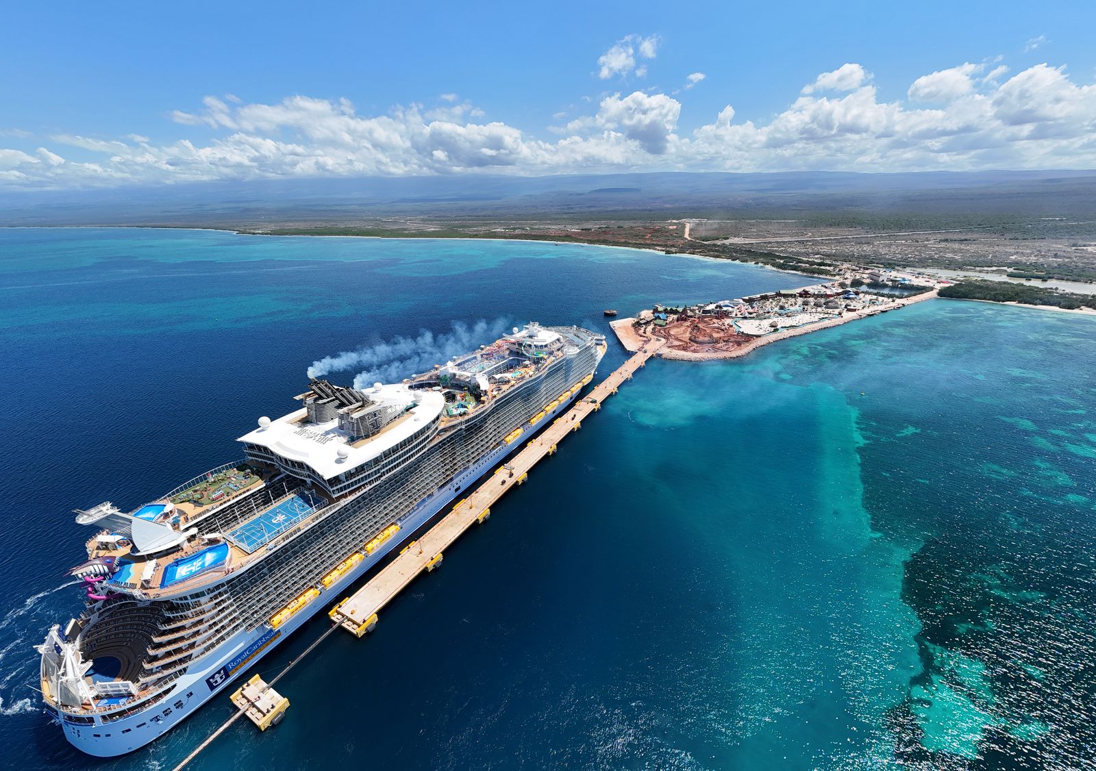 Oasis of the Seas llega por primera vez a Cabo Rojo