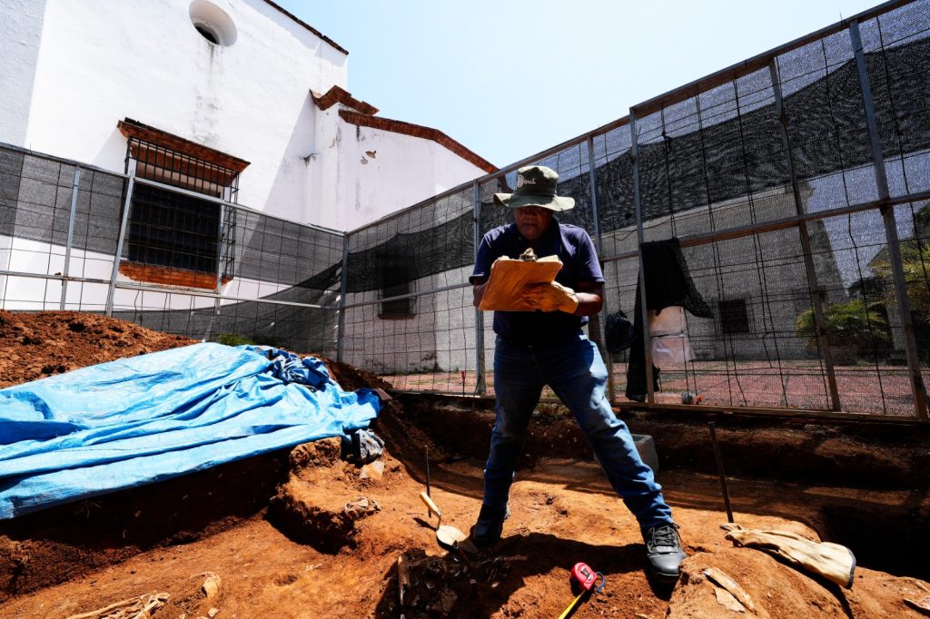 Sondeos en la Iglesia Nuestra Señora del Carmen