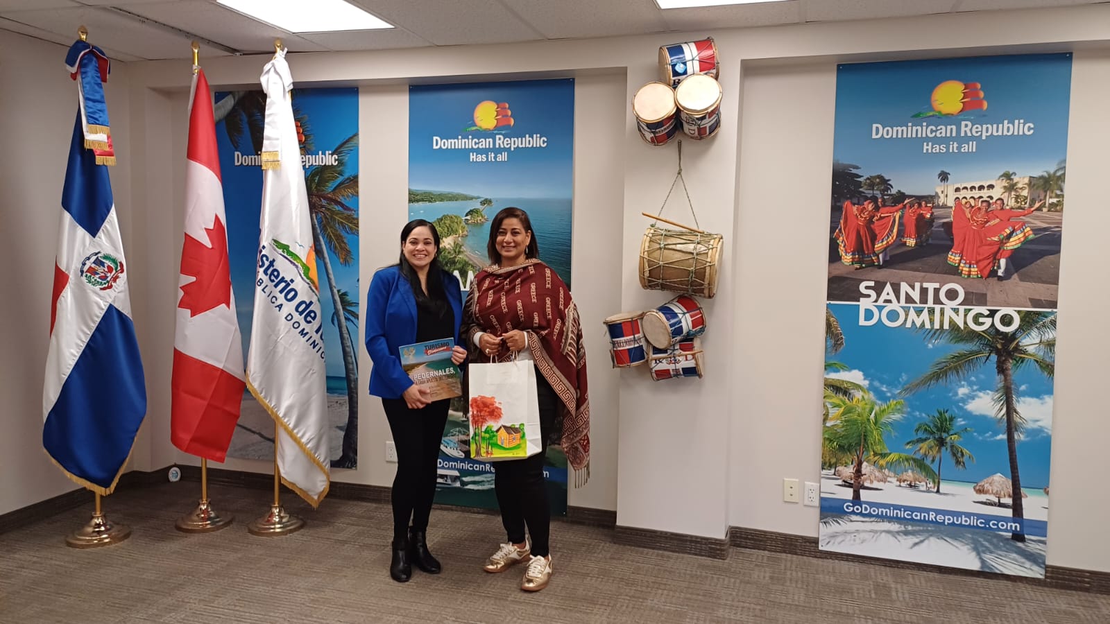 Adompretur fortalece lazos turísticos con Canadá