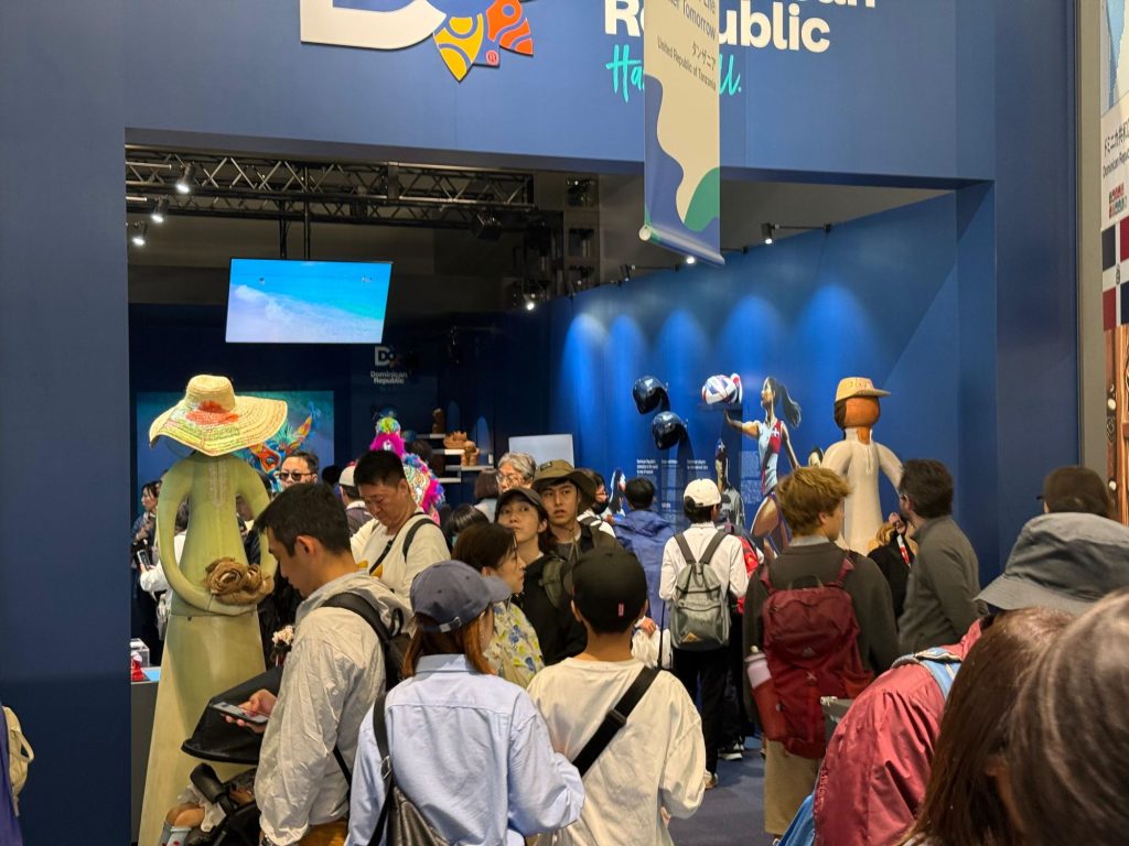 Visitantes al Pabellón dominicana en Expo 2025 Osaka