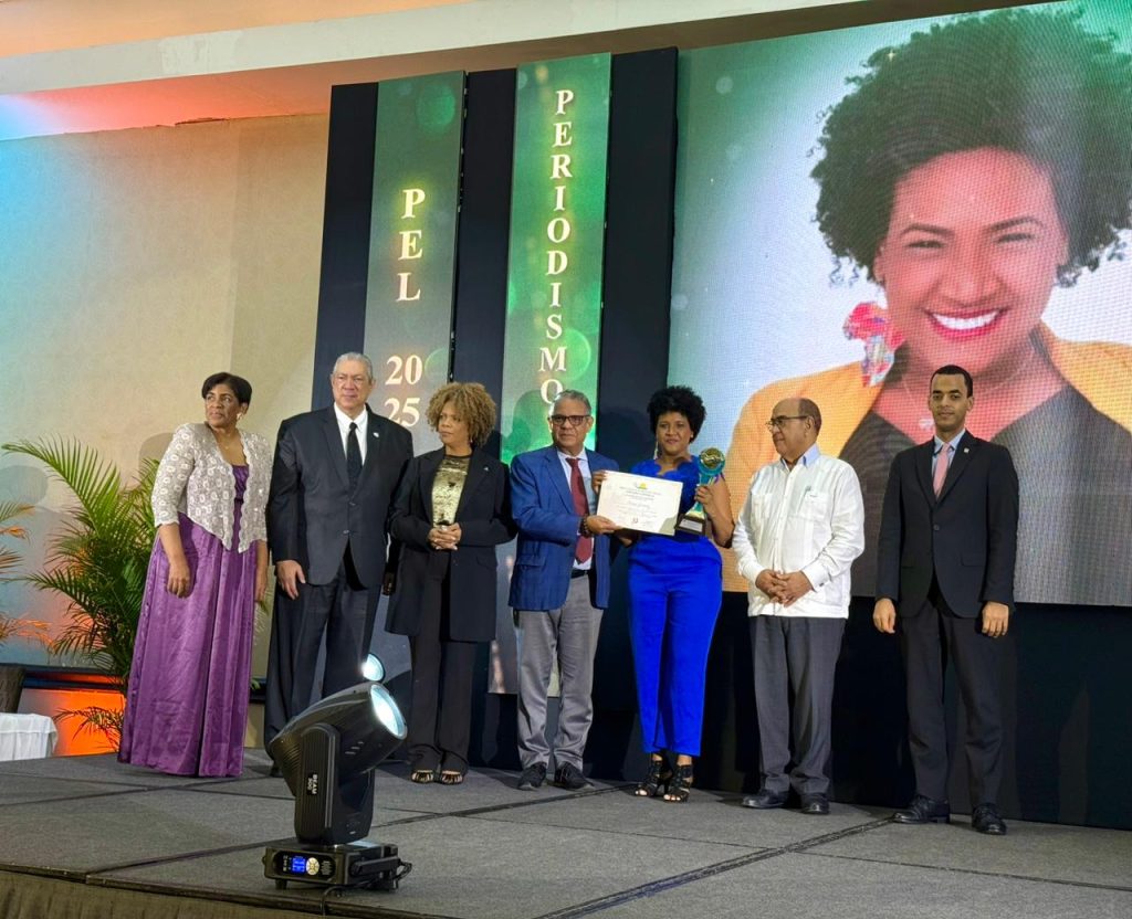 Karina Jiménez ganadora en la categoría Prensa Escrita