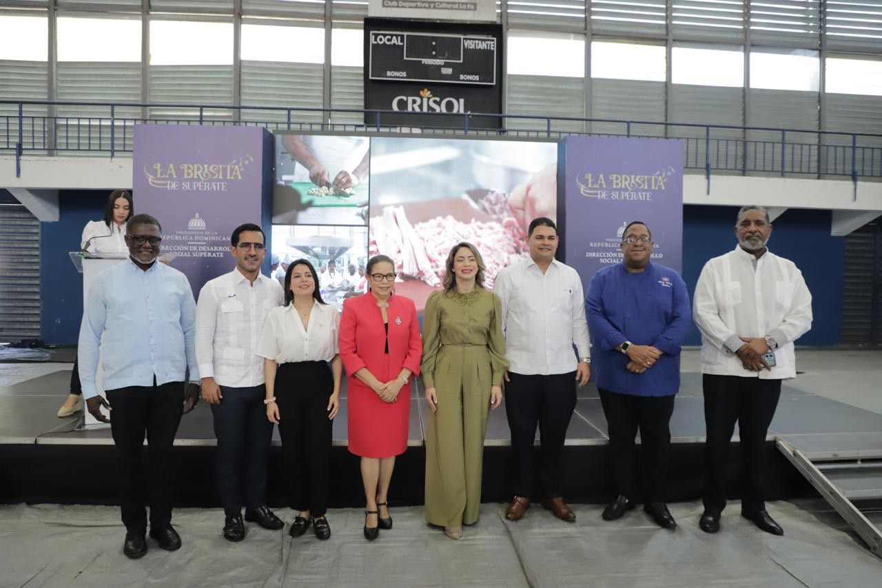 Bono Navideño impulsa la solidaridad y celebra la temporada en RD